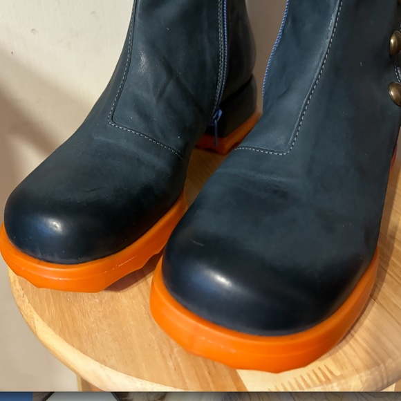 Fluevog Unity Penney denim blue real leather ankle boots with buttons NWT - Picture 4 of 13